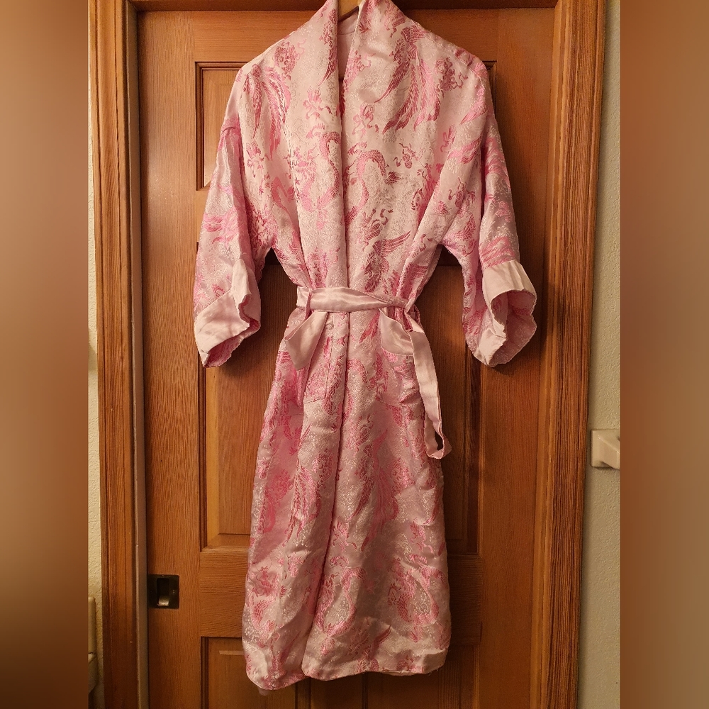 Beautiful pink reversible kimono with dragons and Phoenix